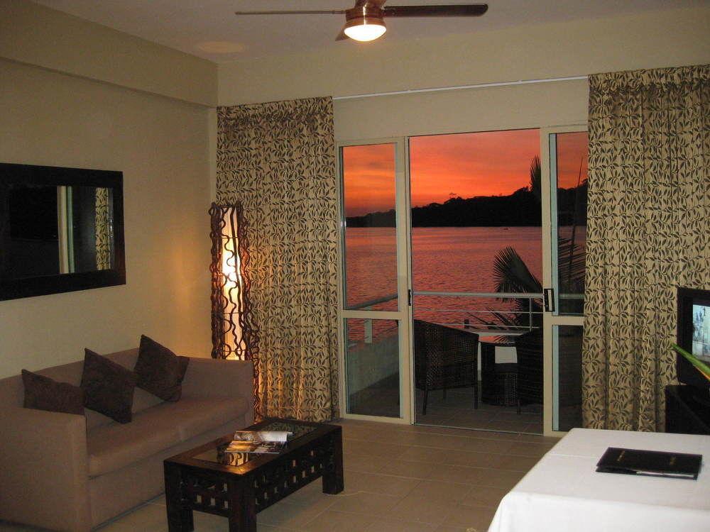 Chantillys On The Bay Port Vila Exterior photo