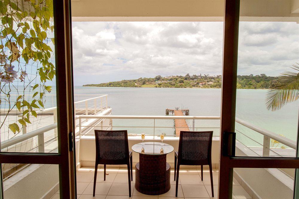 Chantillys On The Bay Port Vila Exterior photo