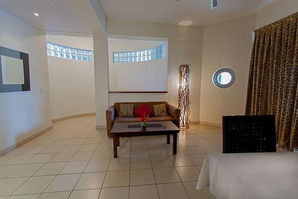 Chantillys On The Bay Port Vila Exterior photo