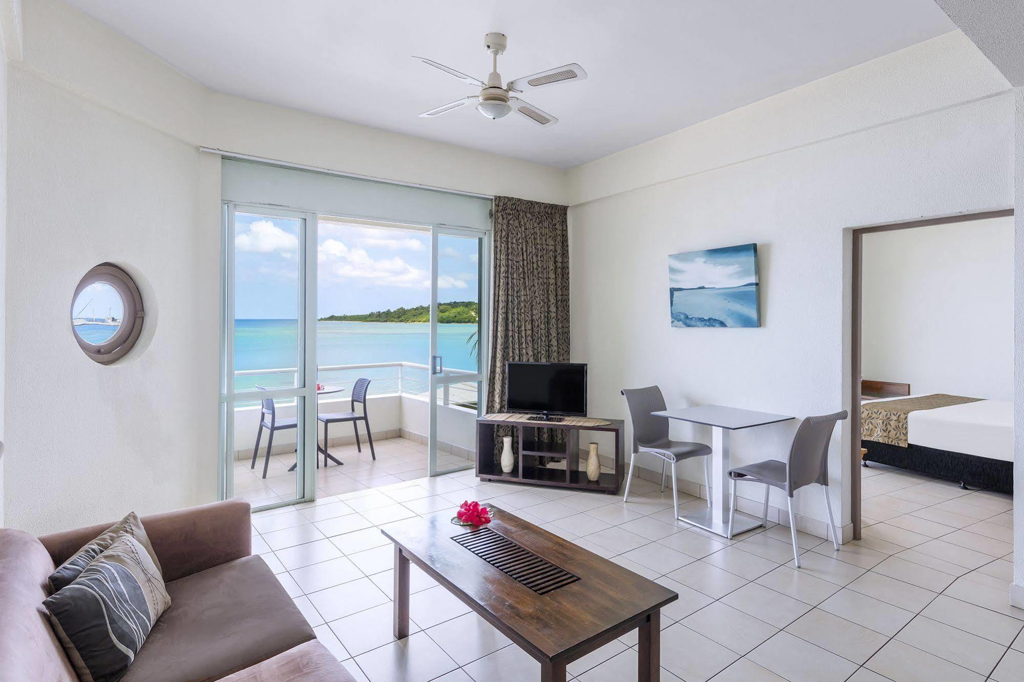 Chantillys On The Bay Port Vila Exterior photo