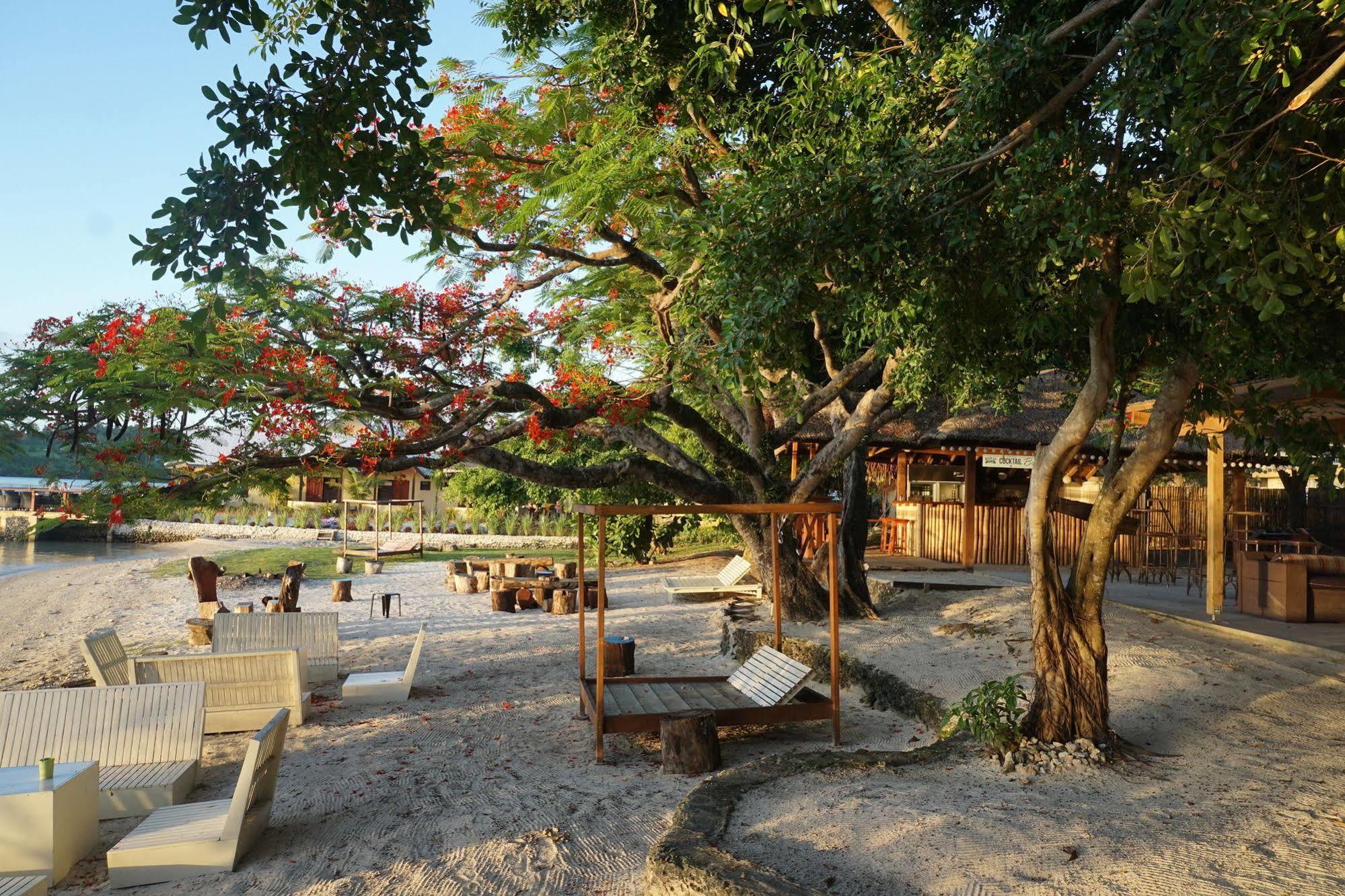 Chantillys On The Bay Port Vila Exterior photo