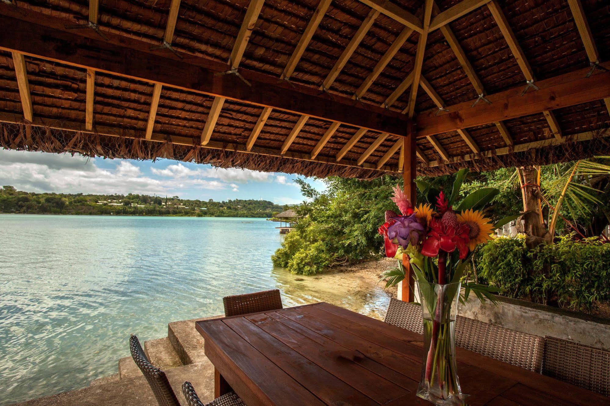 Chantillys On The Bay Port Vila Exterior photo